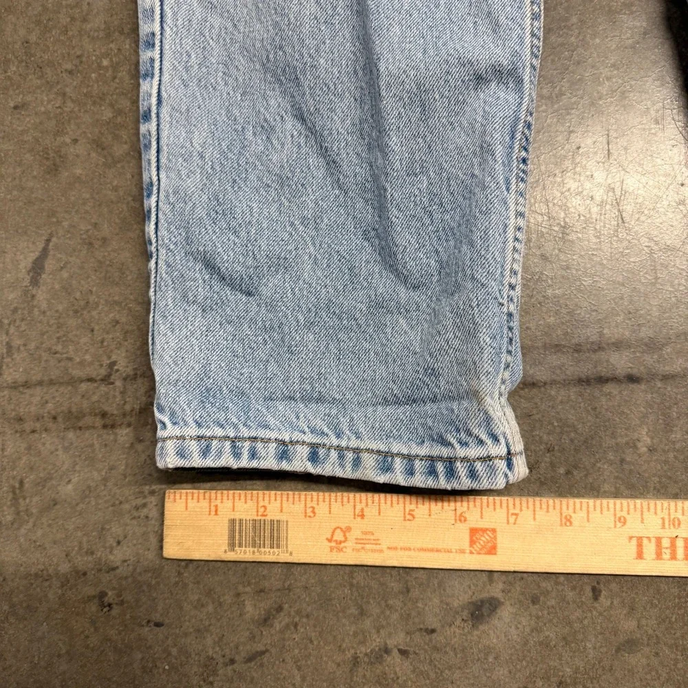 Levis Relaxed Straight Leg Jeans 36x32 Light Wash Distressed Denim Vintage W36